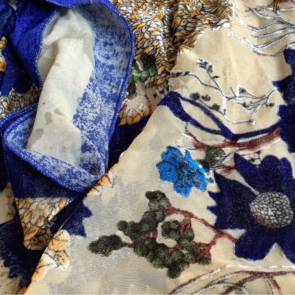 Floral Velvet Shawl with Blue and Gold Accents - Picture 6 of 7